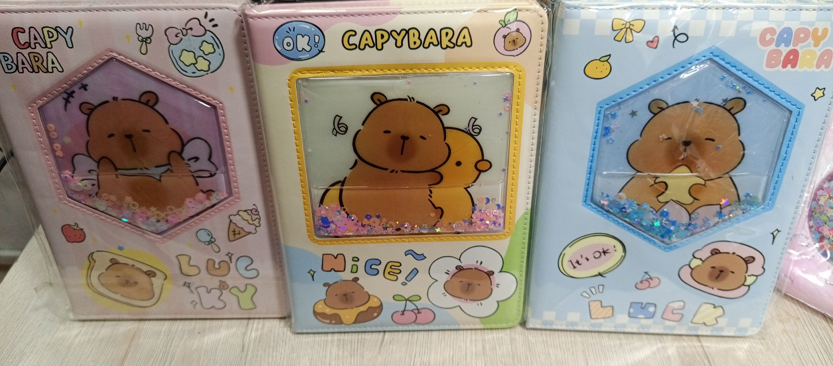 AGENDA  CON AGUA CAPYBARA  1