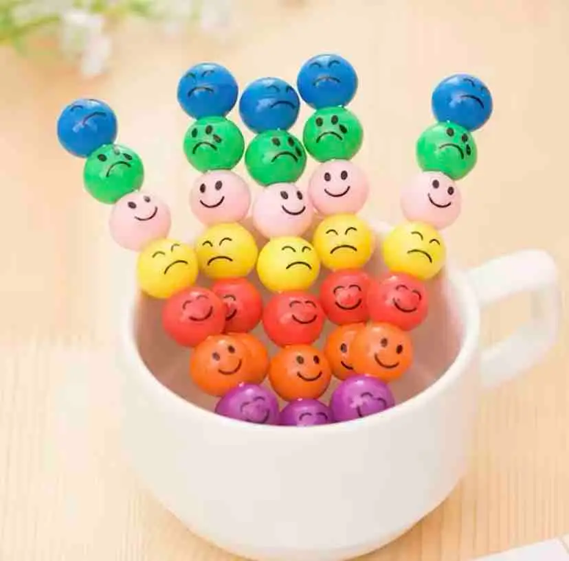 CRAYOLA CARITAS  1