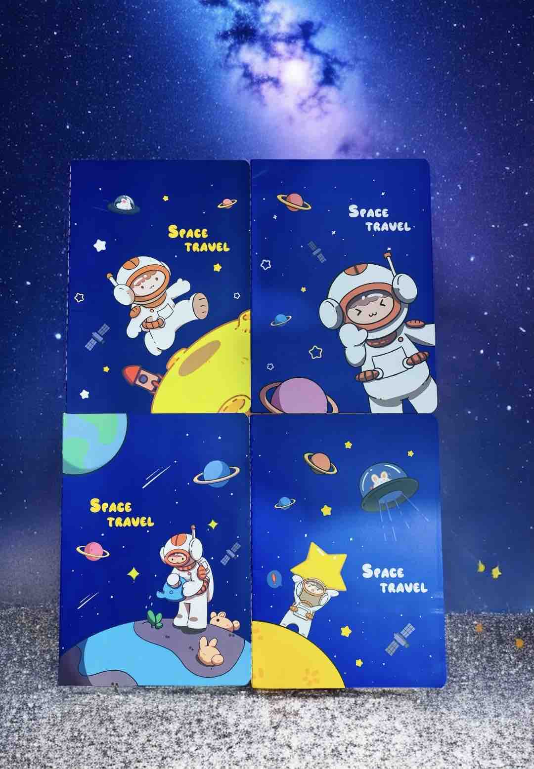 CUADERNO RAYADO ASTRONAUTA  1