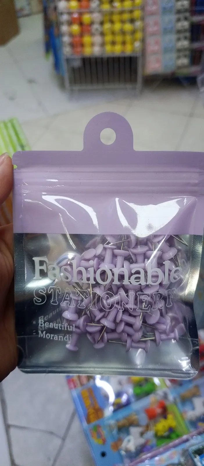 PAQUETE DE TACHUELAS  1