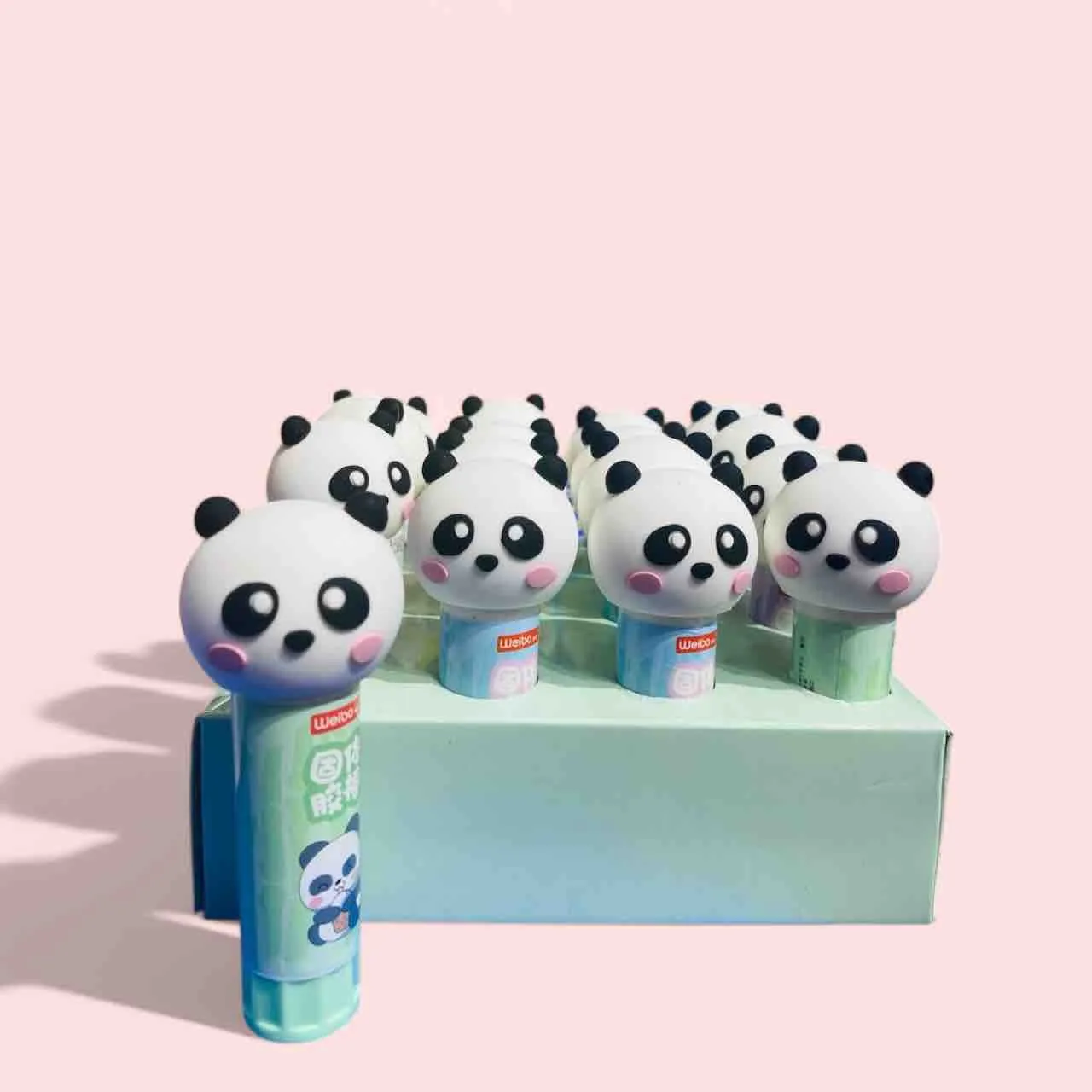 PEGANTE EN BARRA PANDA 1