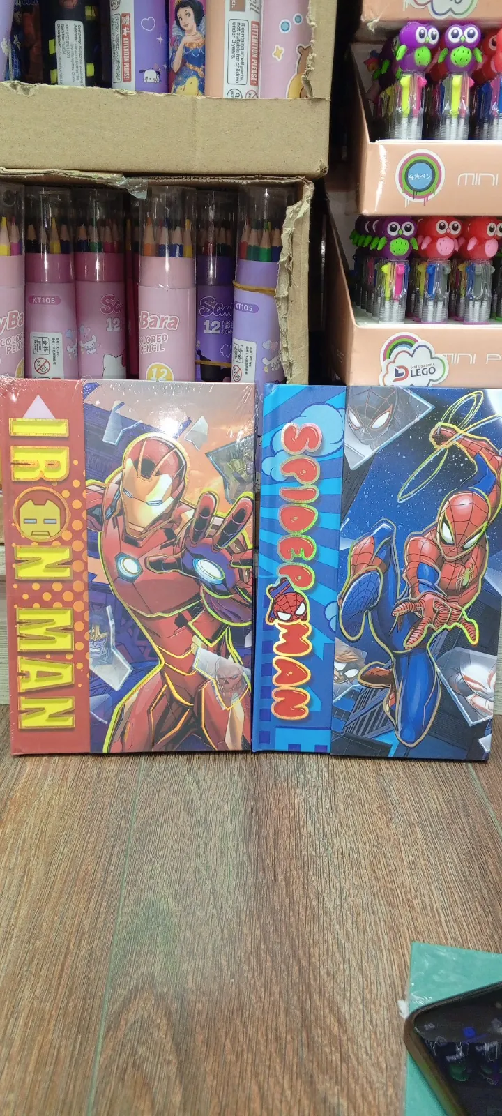PLANEADOR AVENGERS 1