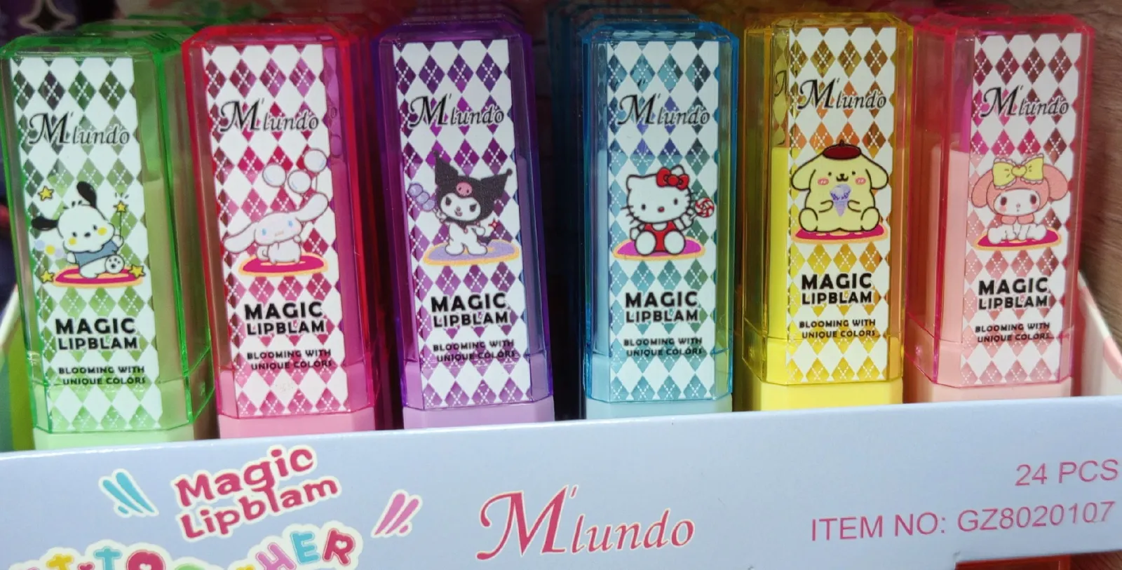 BRILLO LABIAL SANRIO 1