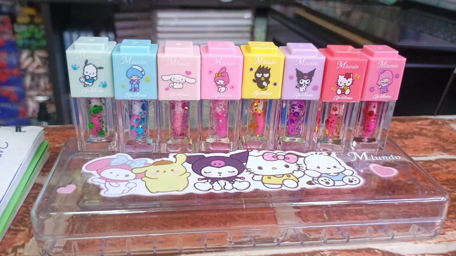 ESTUCHE DE BRILLO SANRIO x8 1