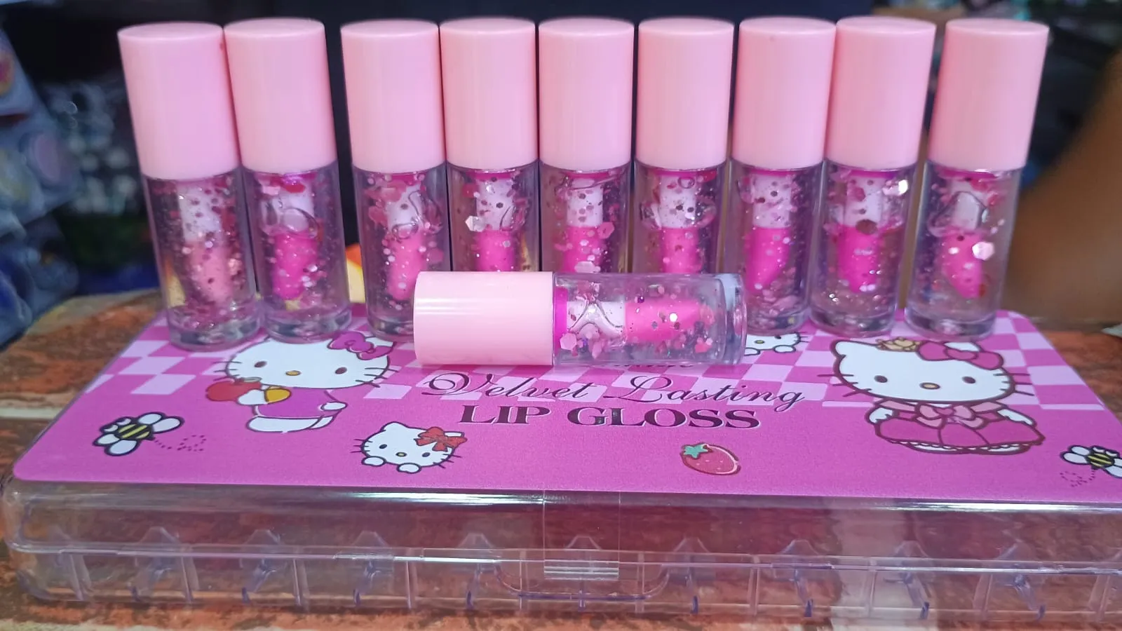 ESTUCHE GLOSS KITTY X10 1