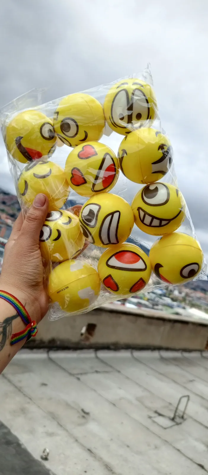 PELOTA ANTIESTRÉS DE CARA 1