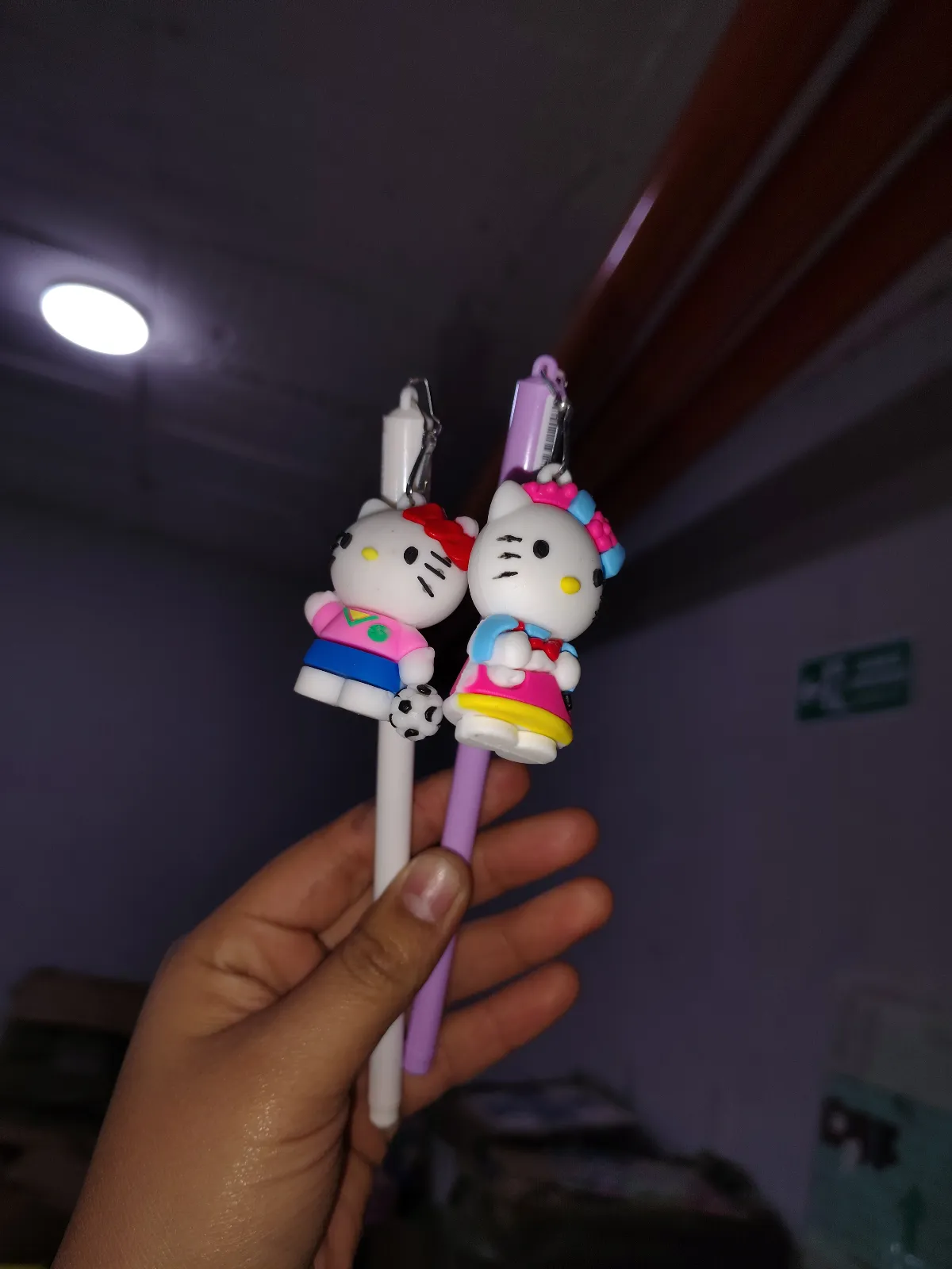 ESFERO LLAVERO KITTY BALON.  1