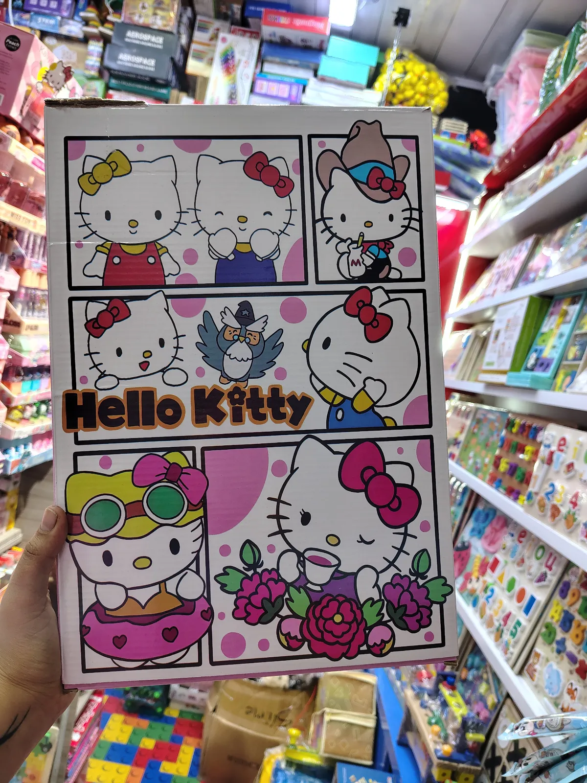 1000 PCS ROMPECABEZA HELLO KITTY