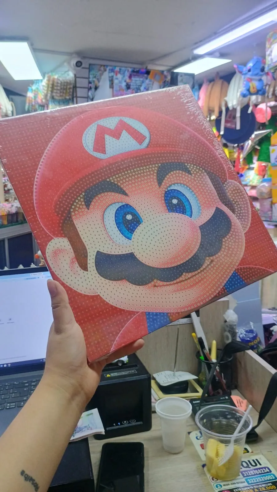 CUADRO DE DIAMANTE MARIO ROJO  1